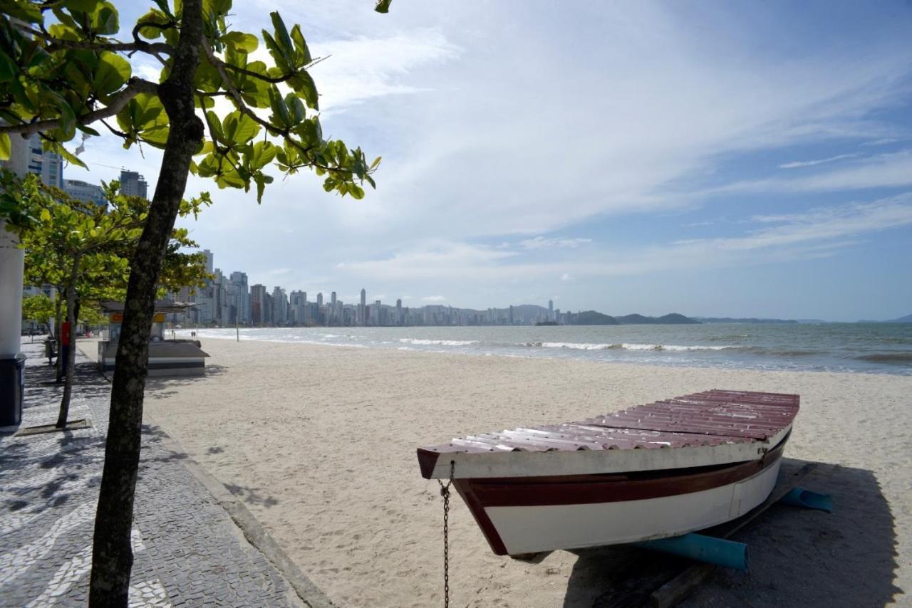 Frente Mar Pe Na Areia, Na Av Atlantica Leilighet Balneário Camboriú Eksteriør bilde